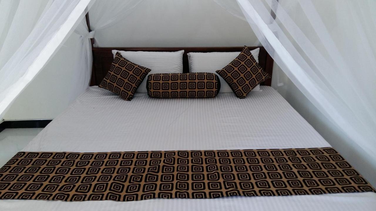 Happy Spring Guest Bed & Breakfast Мириса Стая снимка